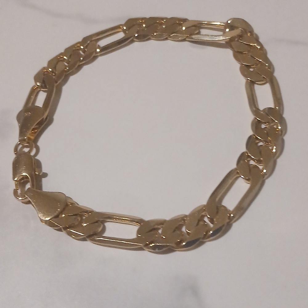 14k Gold Plated  Figaro Link Bracelet 7.5"
